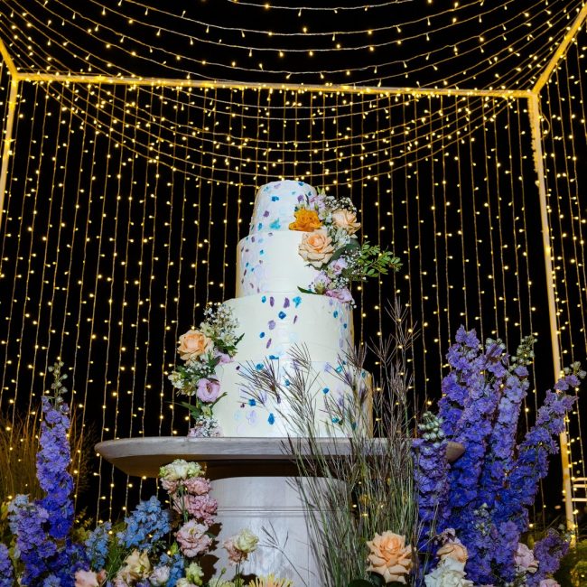 luxury-wedding-cake-destination-wedding-planner